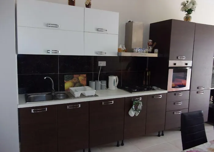 Mulino Court, Flat 5 *