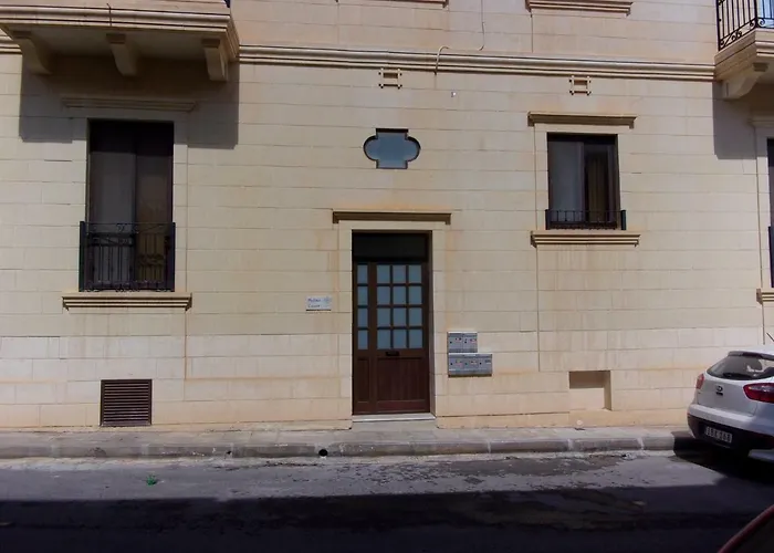 Mulino Court, Flat 5 Апартаменты *